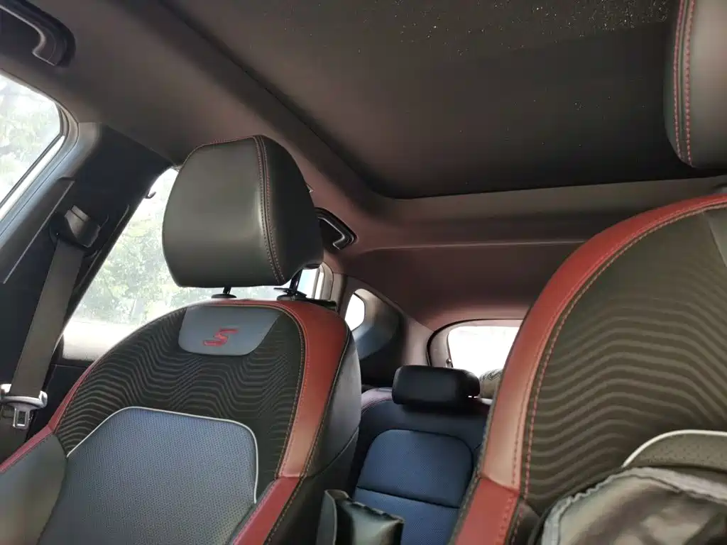 Geely Binyue — миниатюра 14