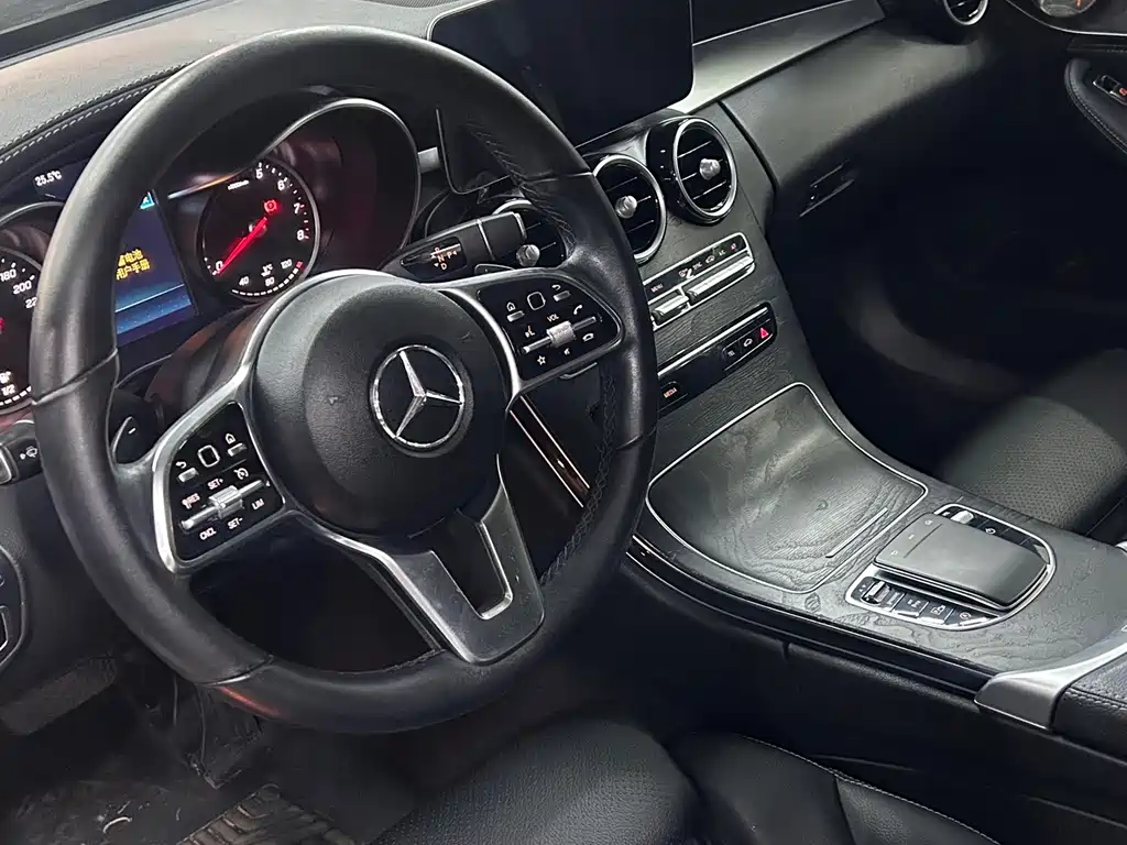 Mercedes-Benz C-Class — миниатюра 2