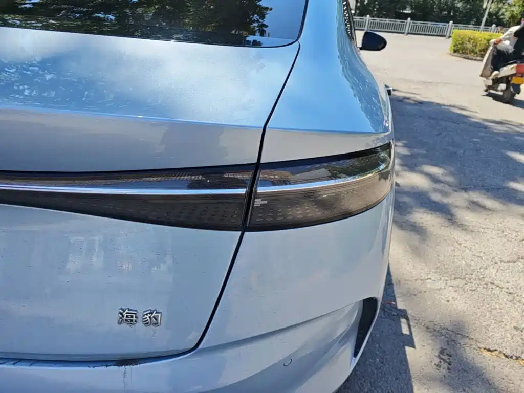 BYD Seal — миниатюра 8