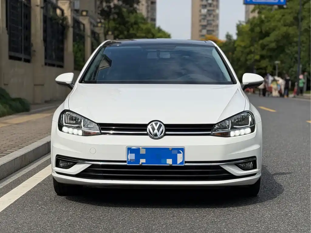 Volkswagen Golf — миниатюра 2