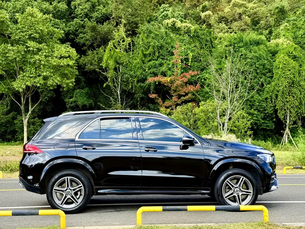 MERCEDES-BENZ GLE