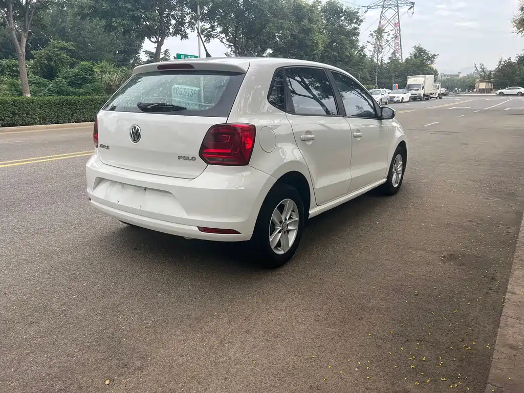 Volkswagen Polo — миниатюра 6