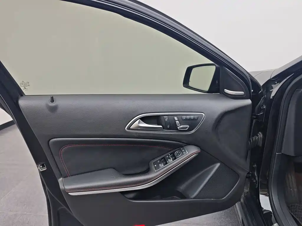Mercedes-Benz A-Class AMG (Import) — миниатюра 6