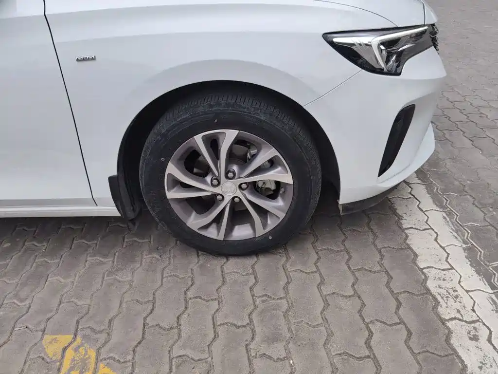 Buick Verano — миниатюра 24