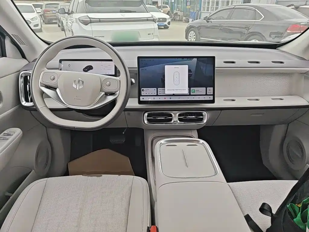 Leapmotor Leapmotor B10 — миниатюра 10