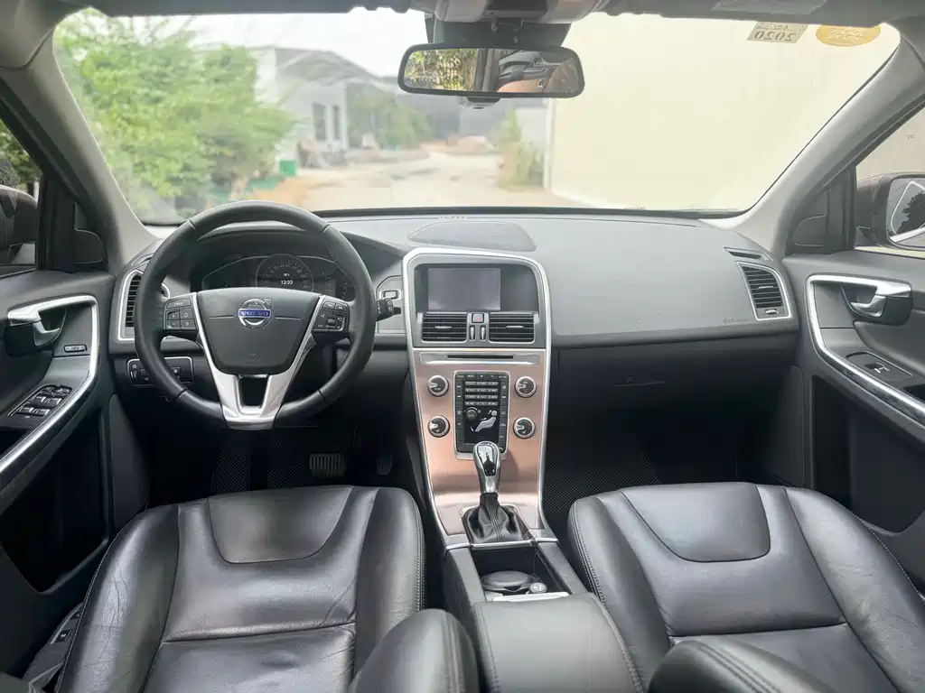 Volvo XC60 — миниатюра 10