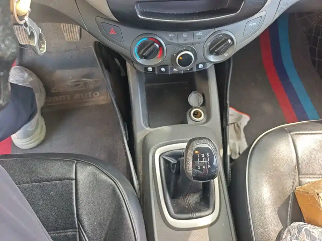 Chevrolet Sail — миниатюра 14