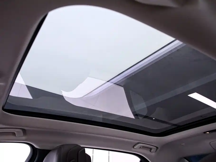 BMW 7 Series — миниатюра 10