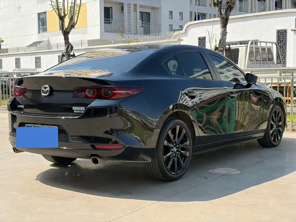 Mazda 3 Axela — миниатюра 4