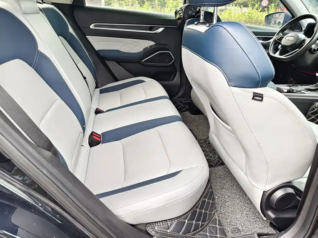 Geely Emgrand — миниатюра 12