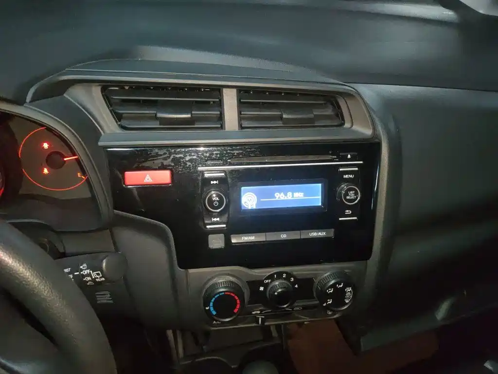 Honda Fit — миниатюра 6