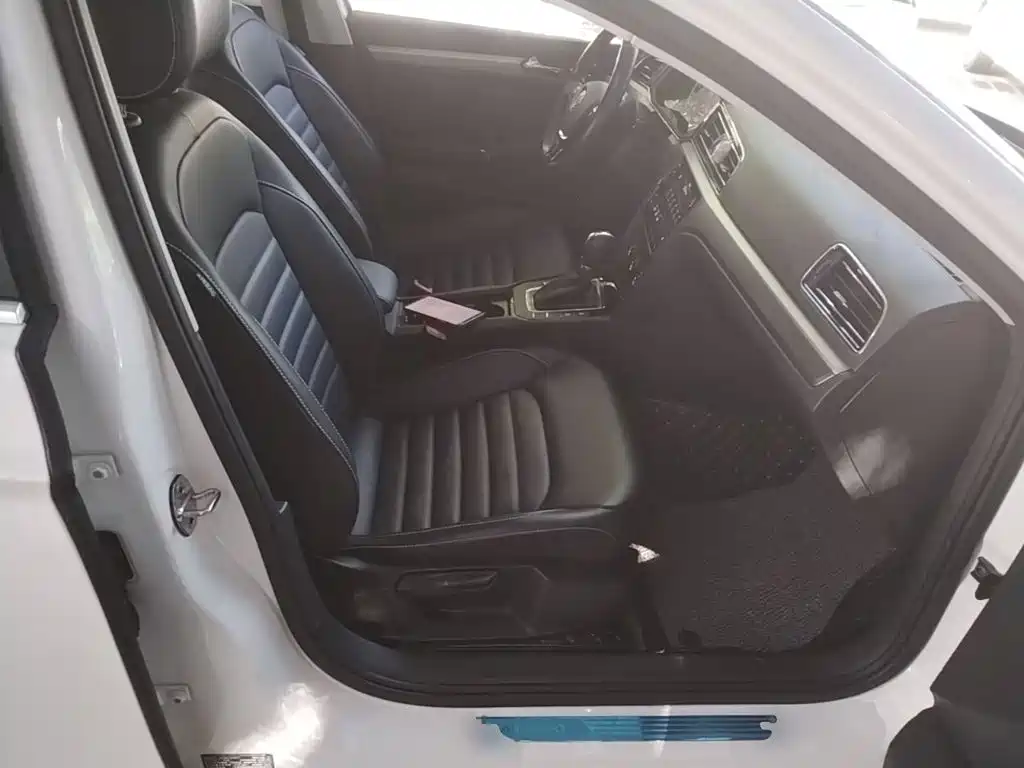 Volkswagen Lamando — миниатюра 25