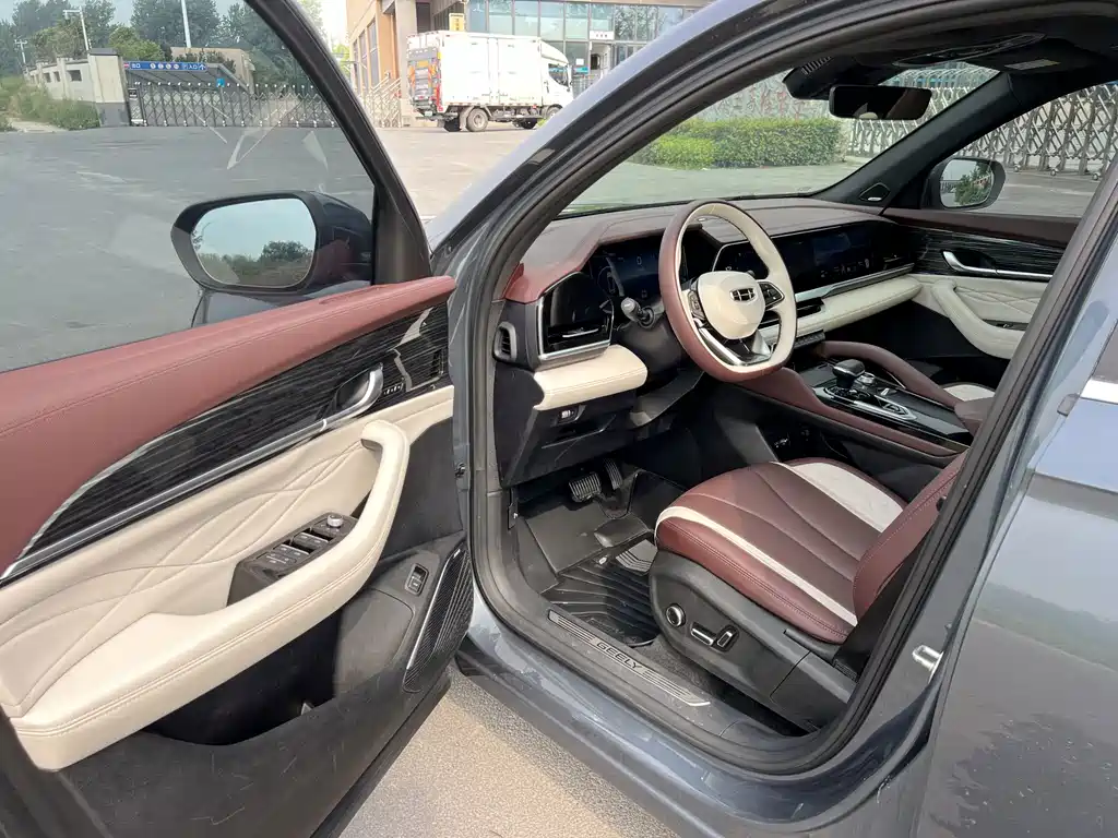 Geely Xingyue L — миниатюра 9