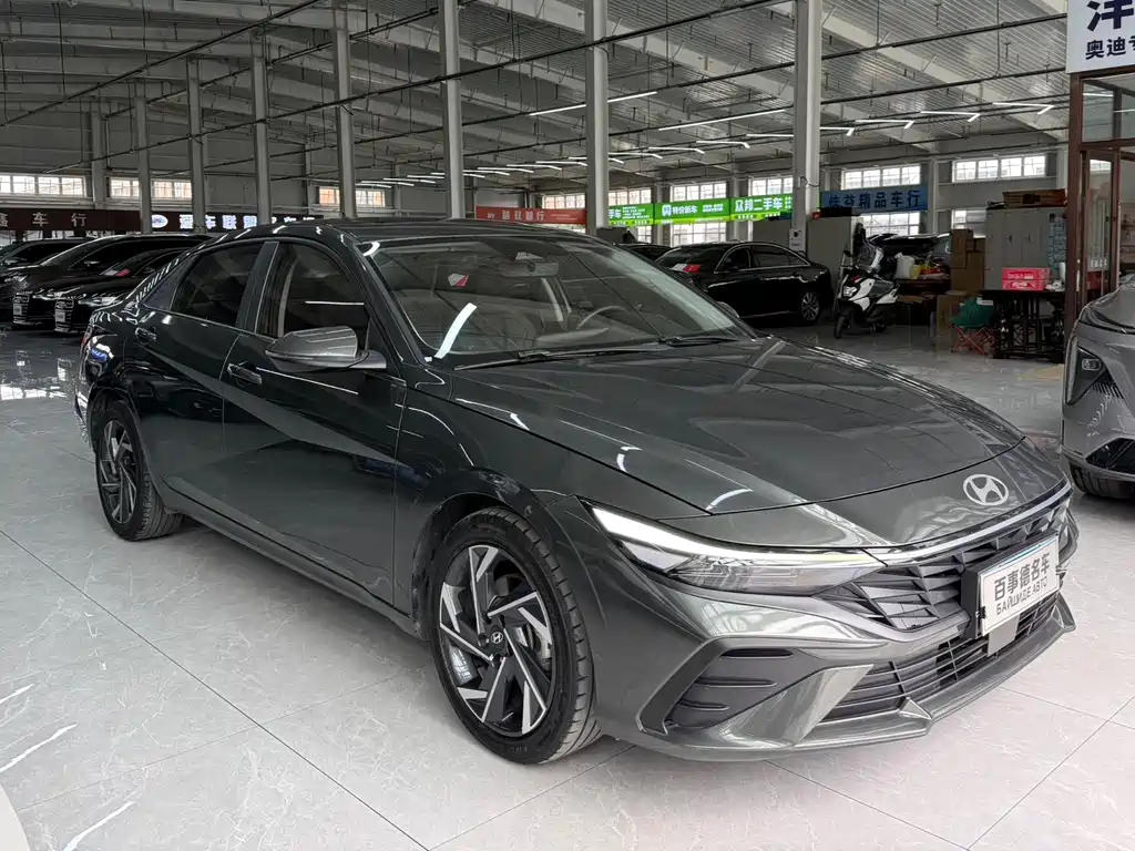 Hyundai Elantra — миниатюра 3