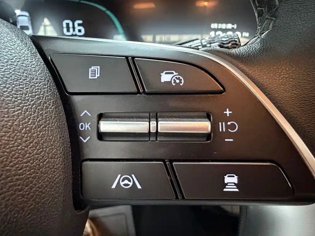 Hyundai Elantra — миниатюра 14
