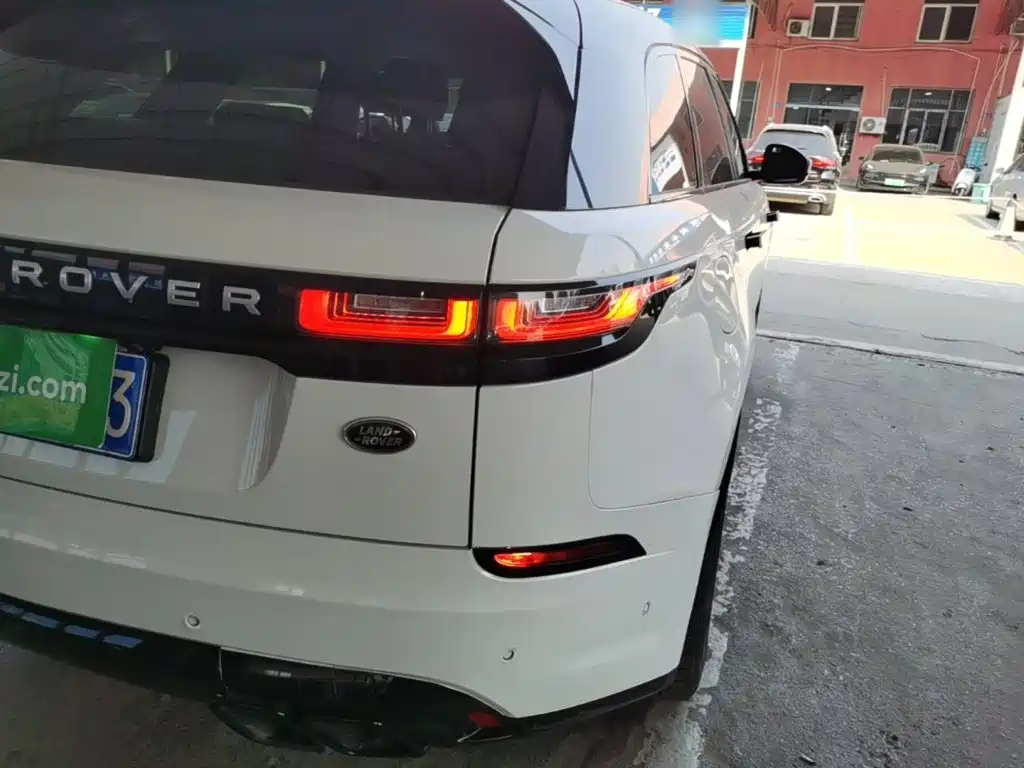 Land Rover Velar — миниатюра 8