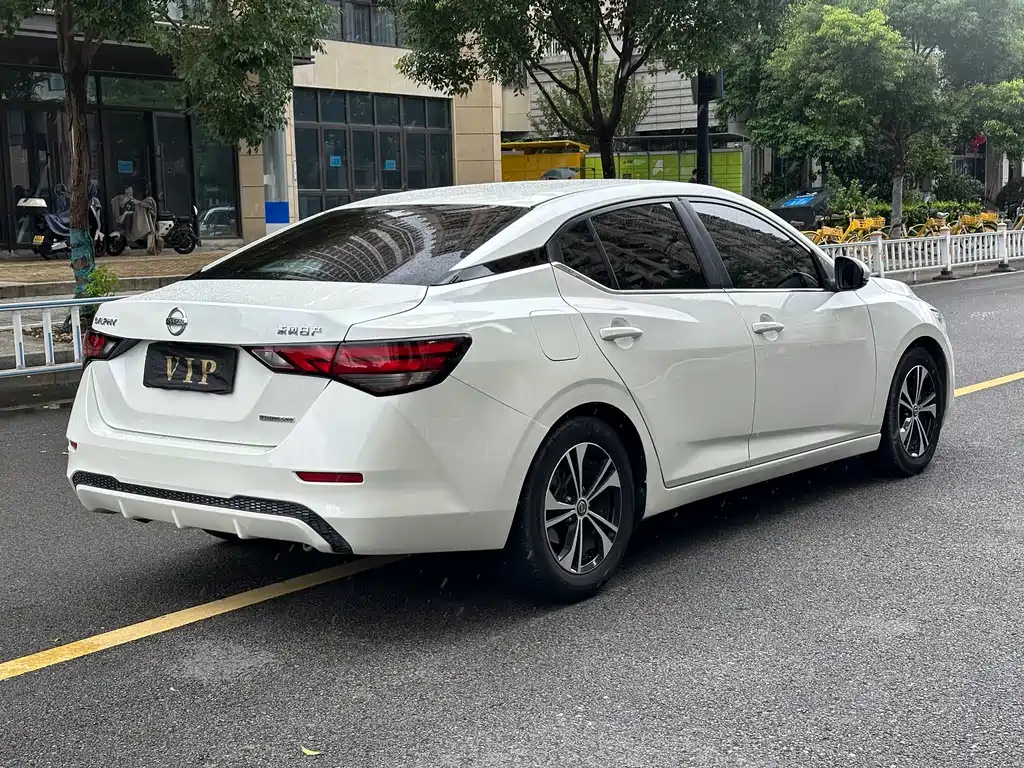 Nissan Sylphy — миниатюра 9