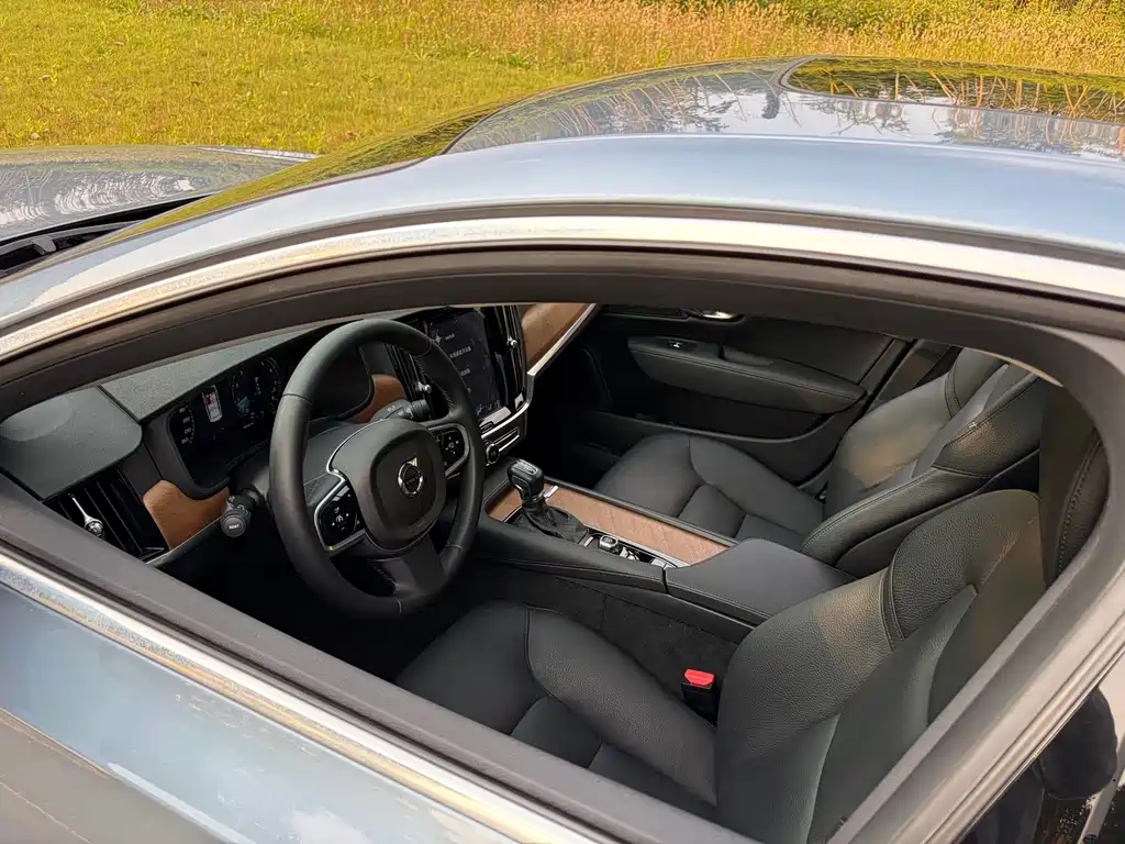 Volvo S90 — миниатюра 17