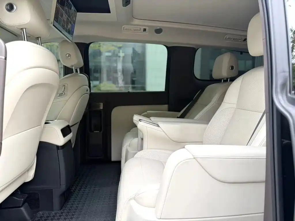 Li Auto Li MEGA — миниатюра 4