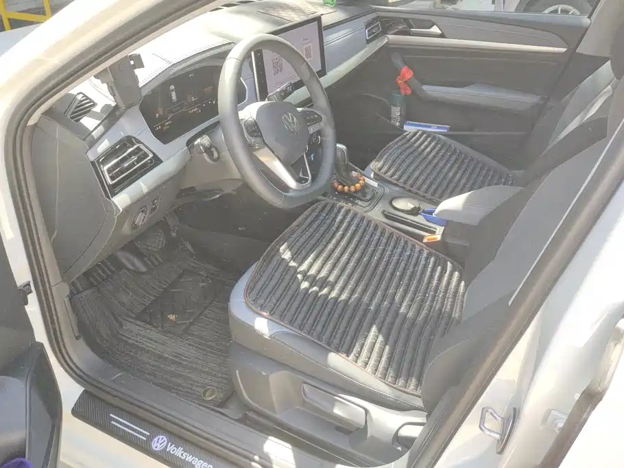 Volkswagen Lavida — миниатюра 9