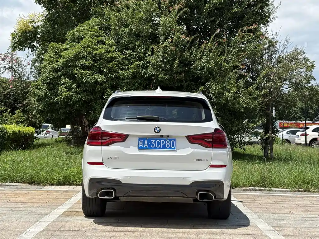 BMW X3 — миниатюра 9