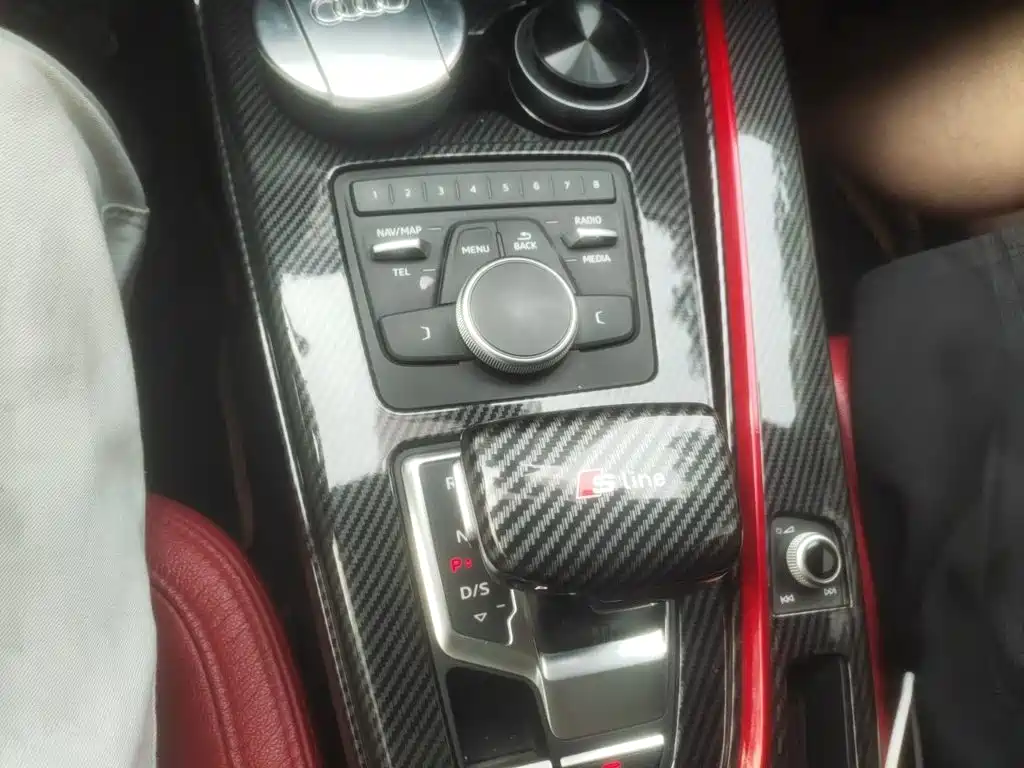 Audi A4L — миниатюра 15