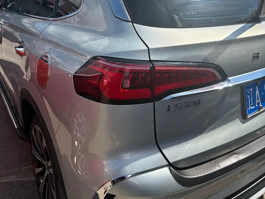 Roewe RX5 MAX — миниатюра 12