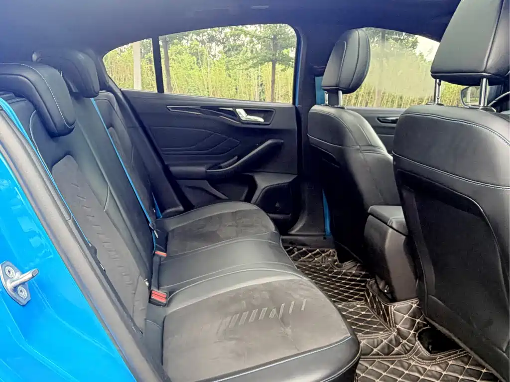 Ford Focus — миниатюра 17