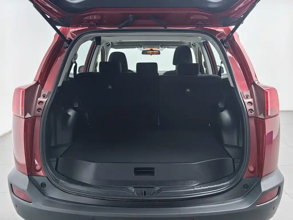 Toyota RAV4 — миниатюра 16