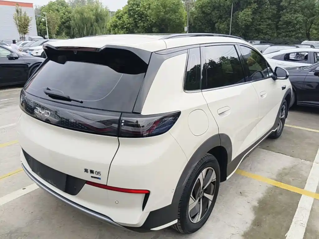 BYD Sealion 05 EV — миниатюра 7