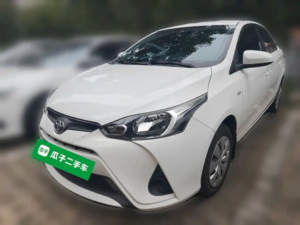 Toyota Yaris L