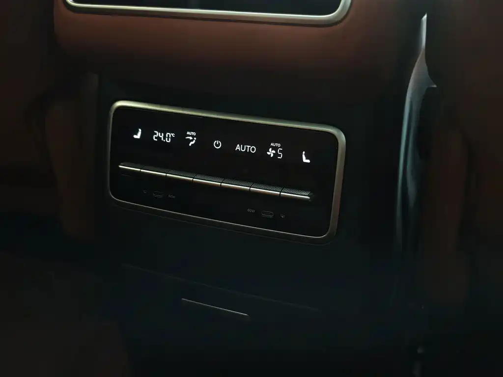 Li Auto Li L7 — миниатюра 13