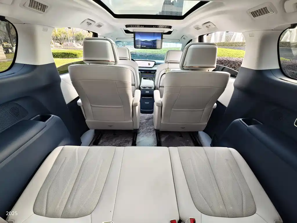 BUICK GL8 NEW ENERGY