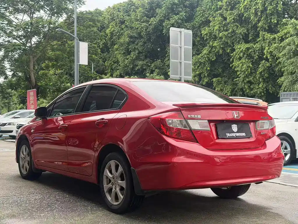 Honda Civic — миниатюра 4