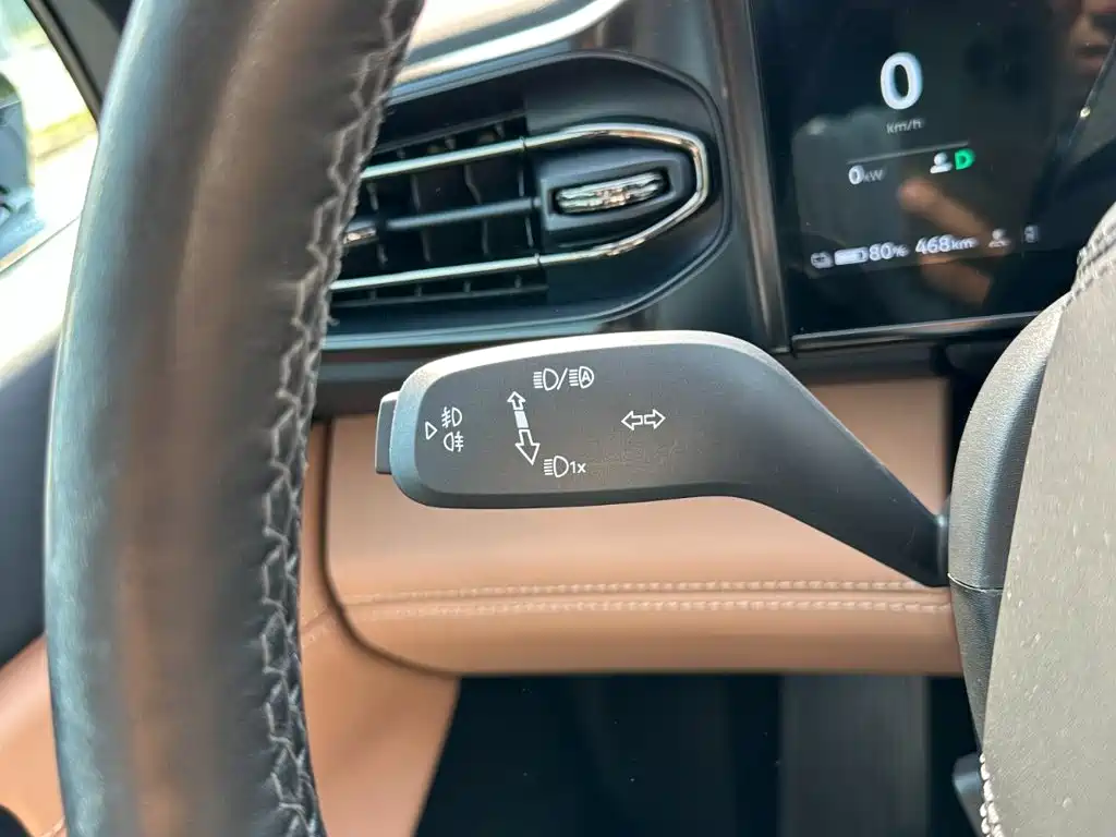 NIO ES8 — миниатюра 22