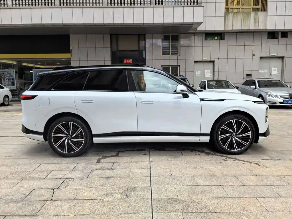 XPeng G9 — миниатюра 6