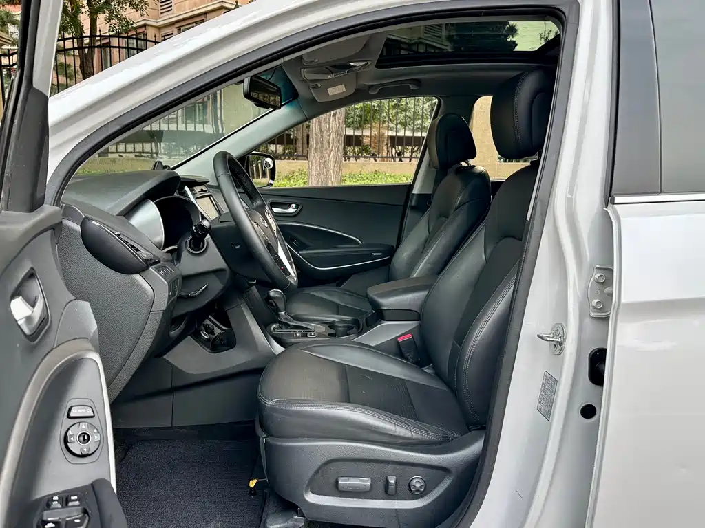 Hyundai Santa Fe — миниатюра 4