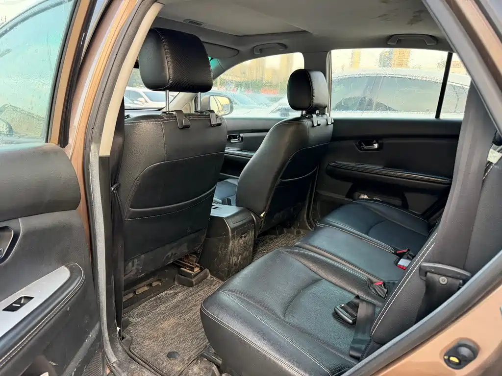 BYD S6 — миниатюра 5