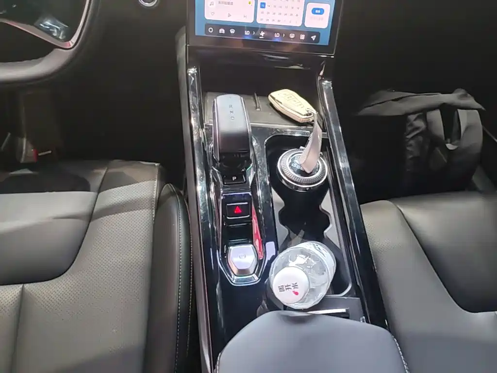 Geely Boyue — миниатюра 14