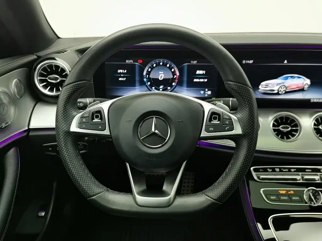 Mercedes-Benz E-Class (Import) — миниатюра 11