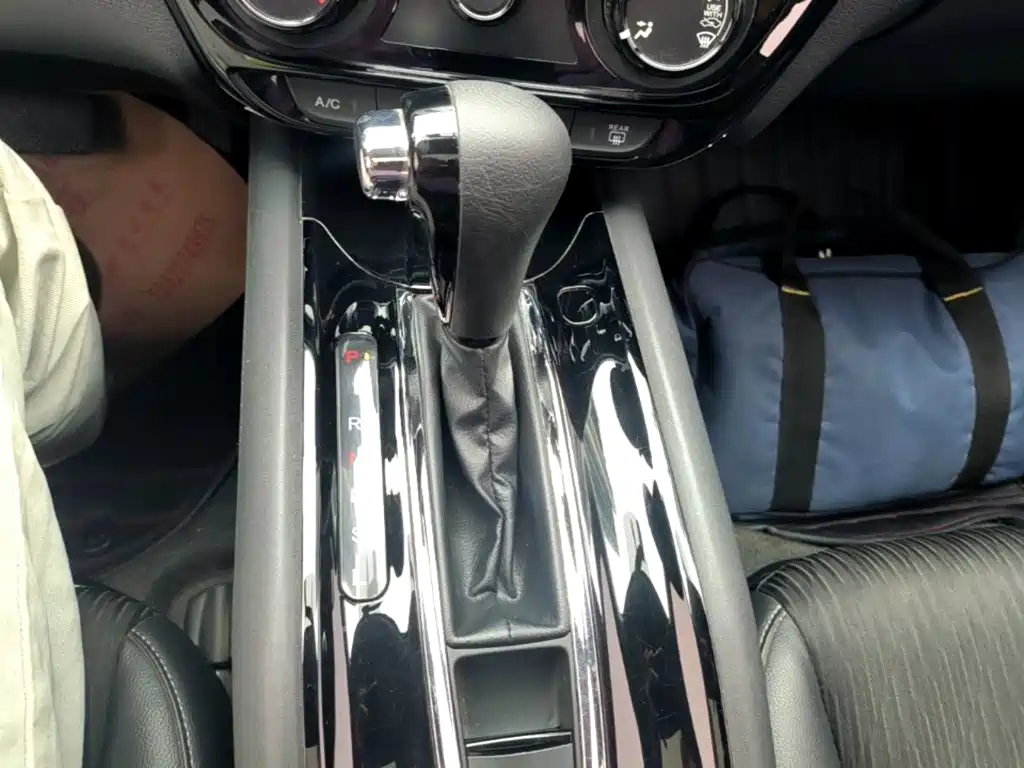 Honda Vezel — миниатюра 10