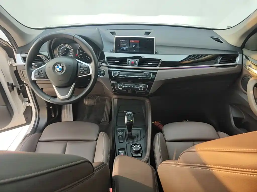 BMW X1 — миниатюра 10