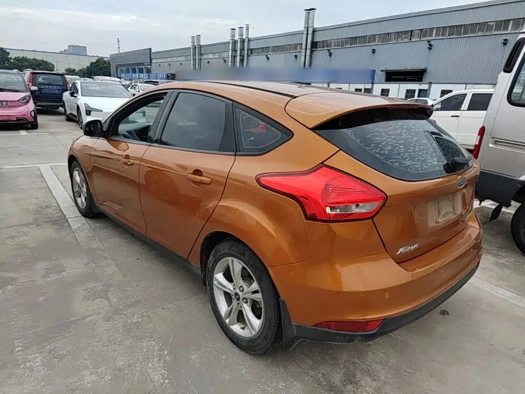 Ford Focus — миниатюра 5