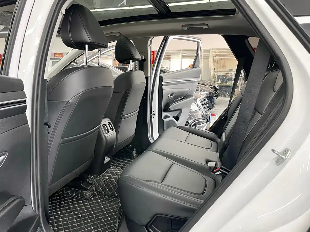 Hyundai Tucson — миниатюра 8