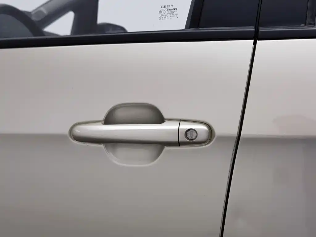 Geely Vision X3 — миниатюра 18