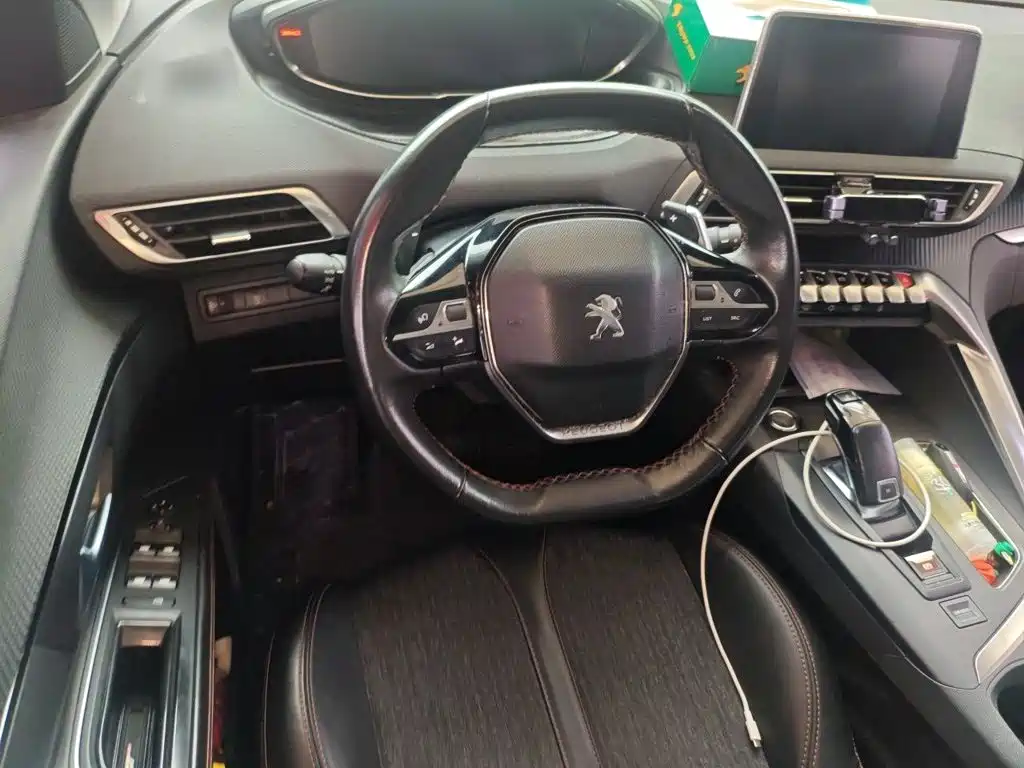 Peugeot 4008 — миниатюра 6