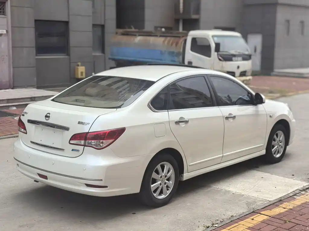 Nissan Sylphy — миниатюра 6