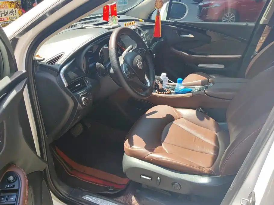 Buick Envision Plus — миниатюра 9