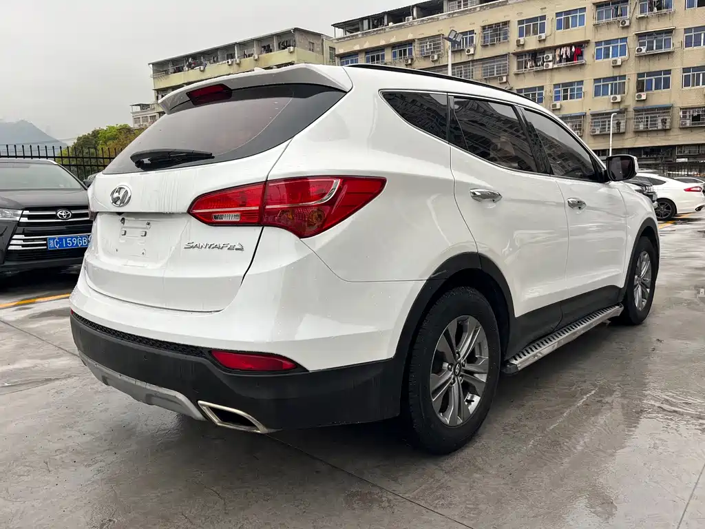 Hyundai Santa Fe — миниатюра 4