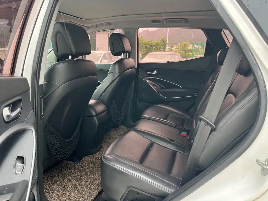 Hyundai Santa Fe — миниатюра 15